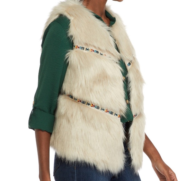 Faux Fur Vest - Picture 2 of 3